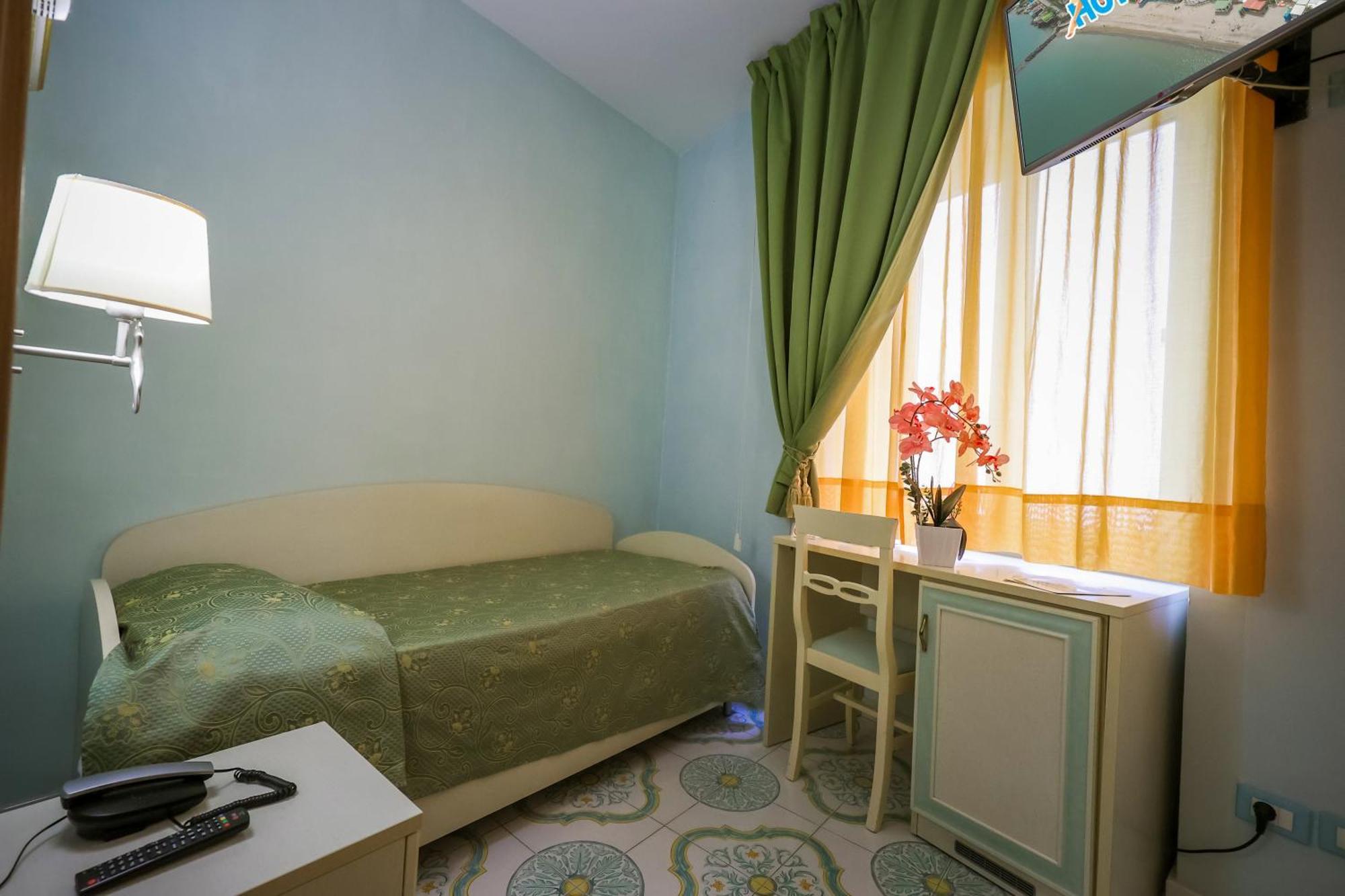 Hotel Rivamare Ischia Luaran gambar
